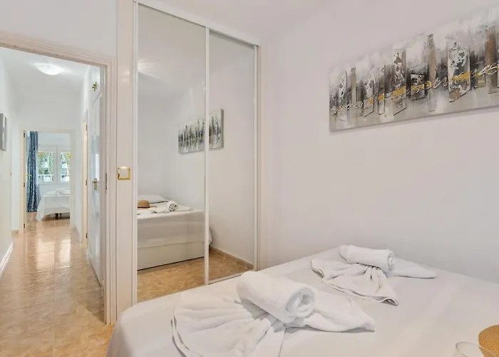 Penyon - Plusholidays * Ifach