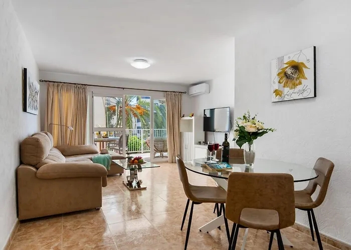 Penyon - Plusholidays Apartment *