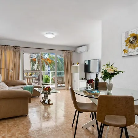 Penyon - Plusholidays Apartment *
